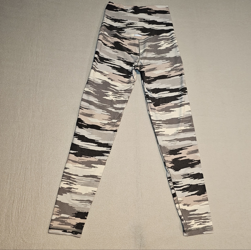 Aerie Stylish Camouflage Leggings Size S - Picture 5 of 5